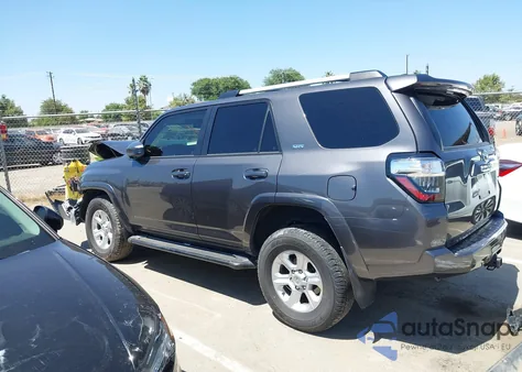 2022 Toyota 4Runner Sr5 из США, поврежденный, VIN JTEEU5JR1N5260031